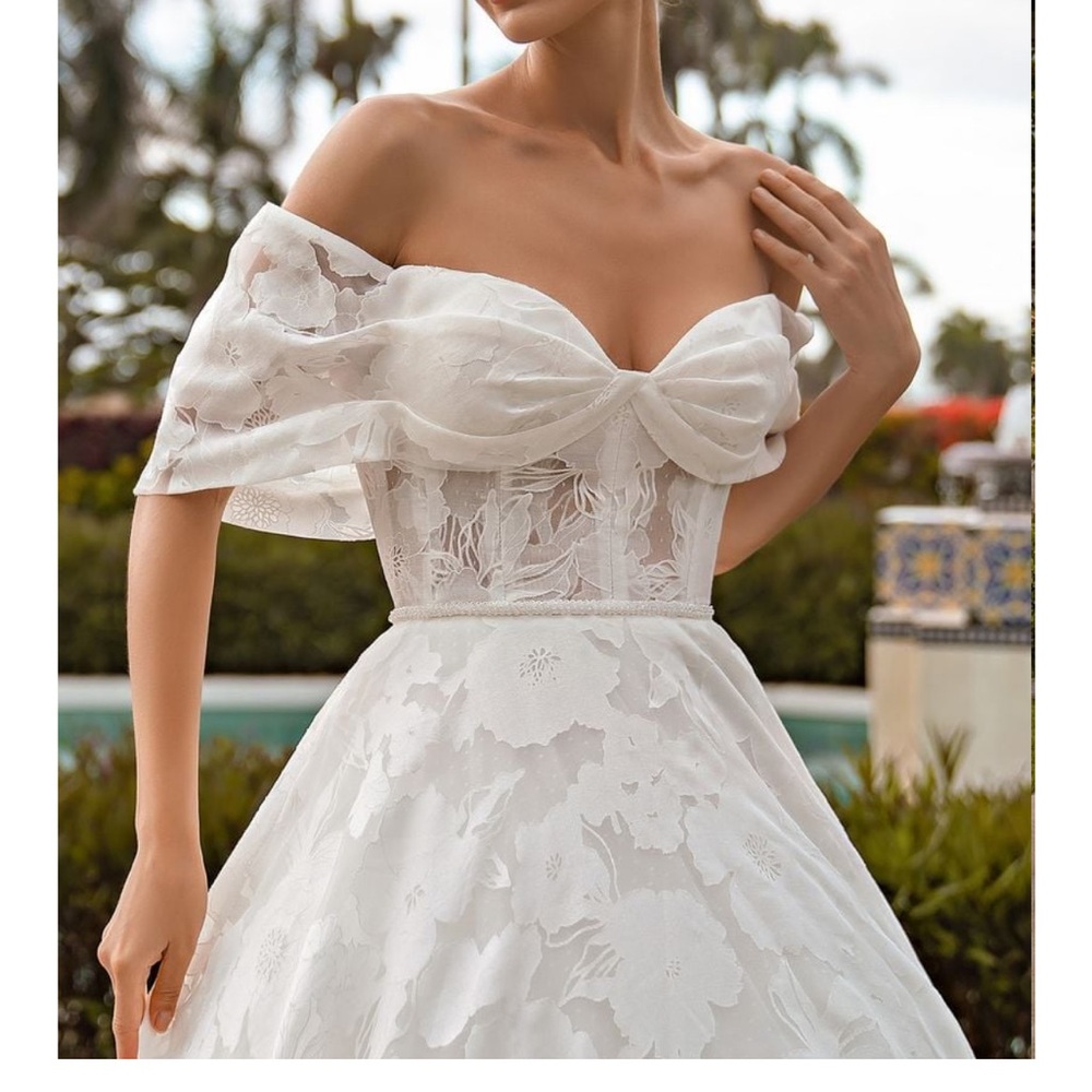Wedding Gown Designer - Picture 2 of 9